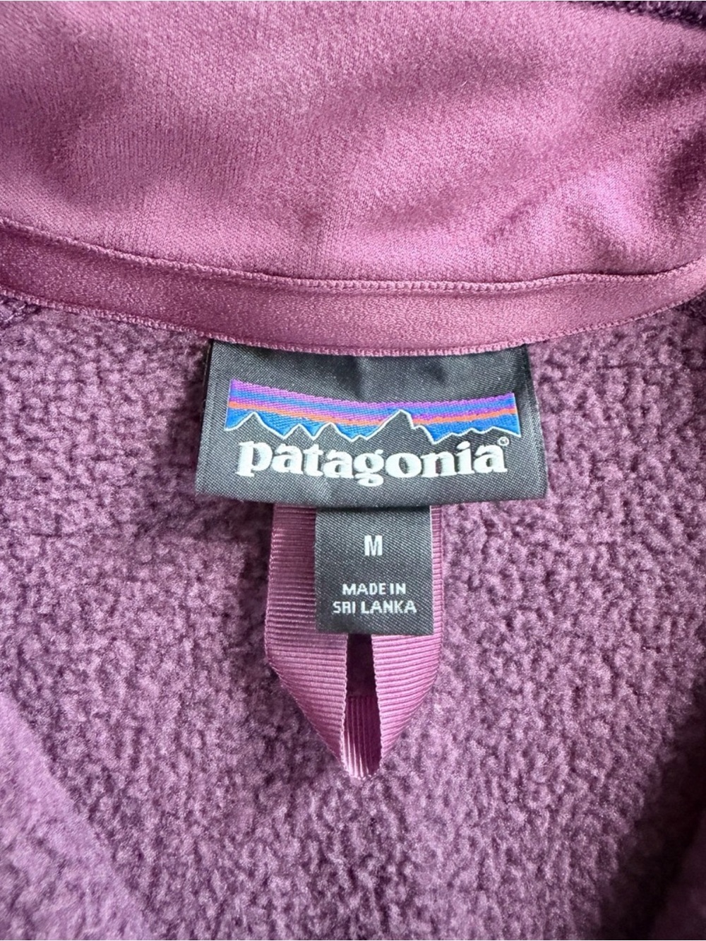 Patagonia Women's Plum 1/4 Zip Pullover (M) - Picture 6 of 6